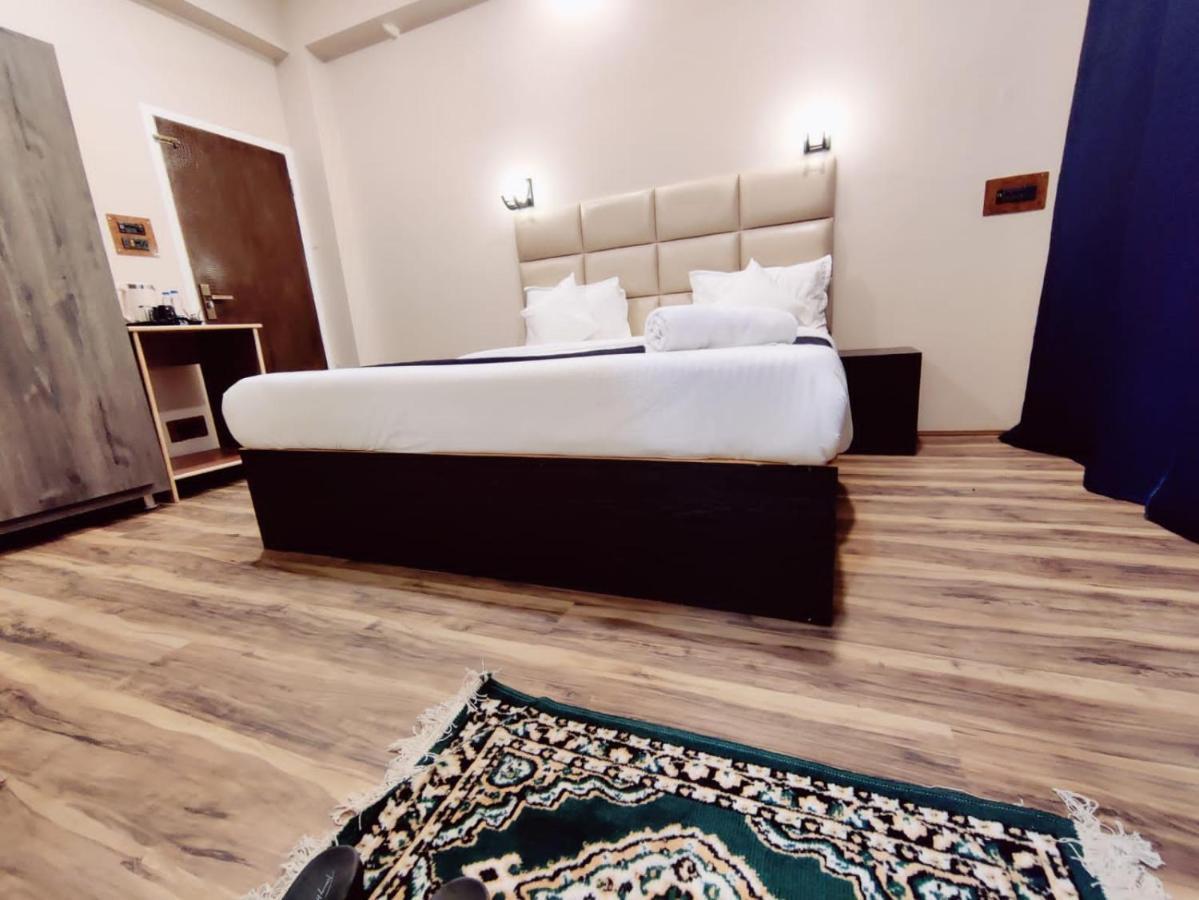 Gulshan Palace By Seven Hills Srinagar By Him Haults Hospitality Exteriér fotografie